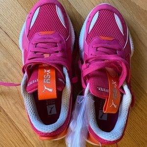 Puma pink size 7.5 sneakers. NWT
